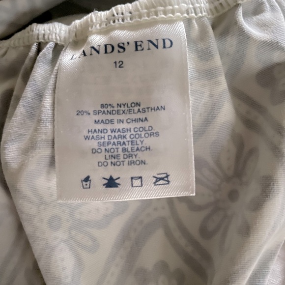 Lands’ End Bathing Suit Top - Picture 3 of 3